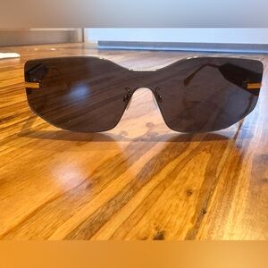 Fendi Shield Sunglasses Logo Oversized Gold Tone Visor Brown Lens